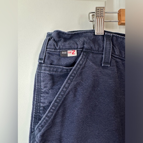 Carhartt Men’s FR Washed Duck Work Dungaree Dark Navy 100791-410 (Sz 42 X 30) - Picture 3 of 11